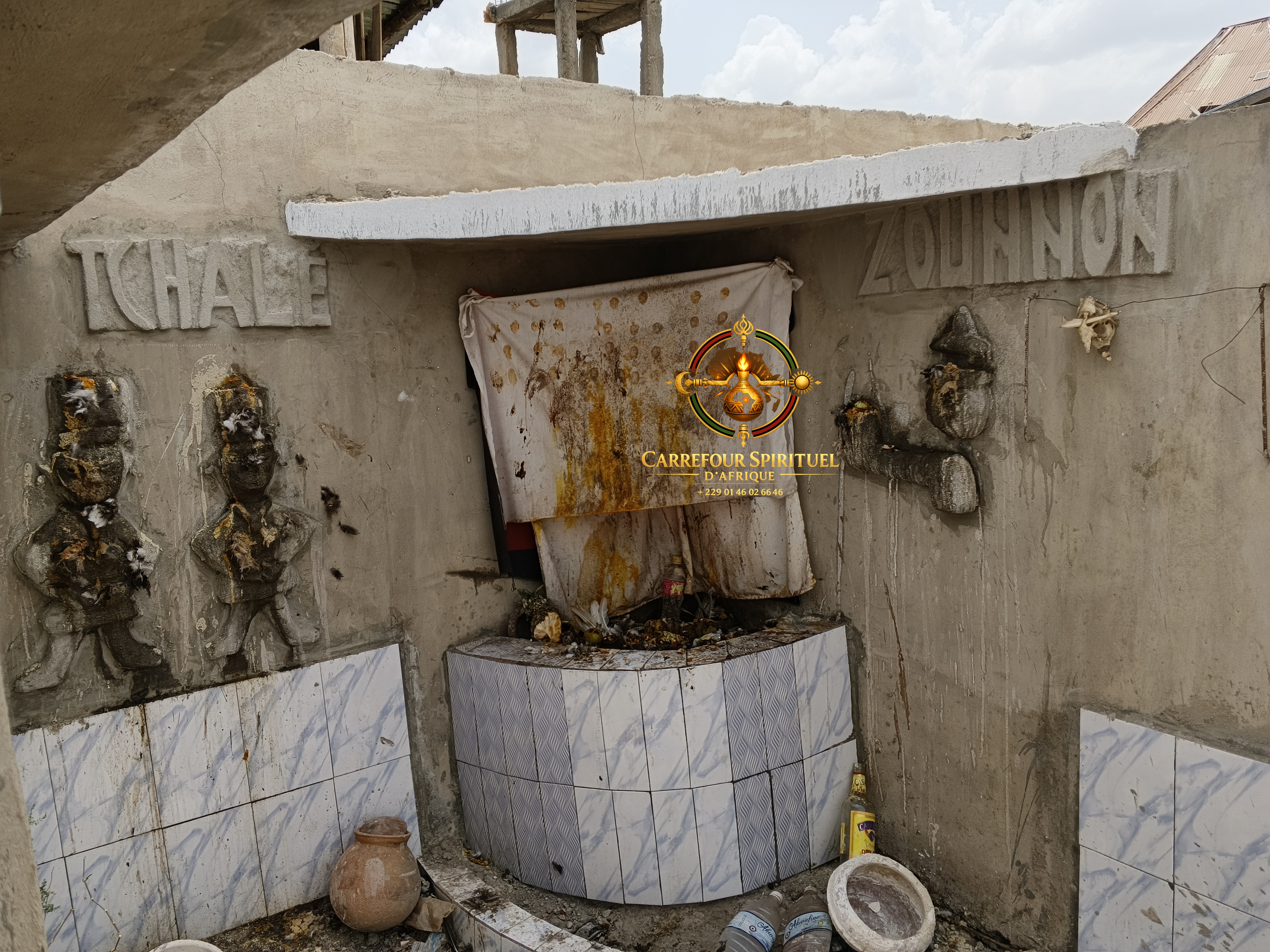 Hoovi Tchalê Zounnon — Les Jumeaux Sacrés